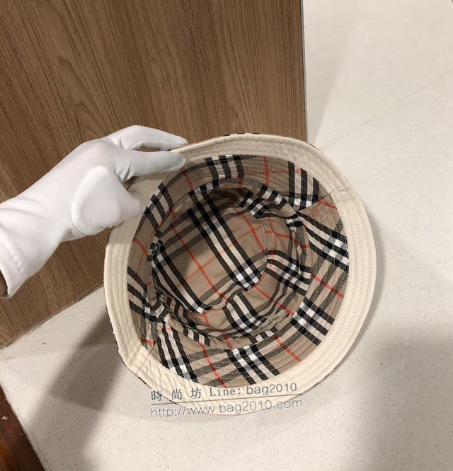 Burberry男女同款帽子 巴寶莉2021新款格子拼接純棉漁夫帽遮陽帽  mm1577